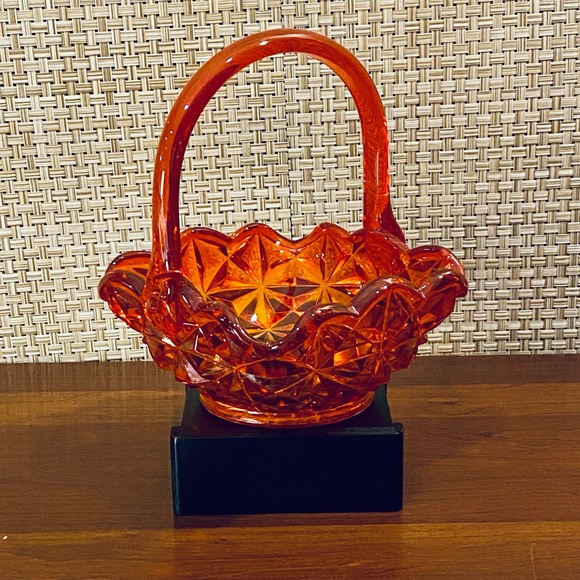 Fenton Other - 🌟HP🌟VTG 1996 Fenton Valencia Orange Bride Basket
